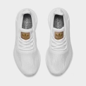 Women Adidas Swift Run Sneakers Size 5.5 White/ Gold Rose